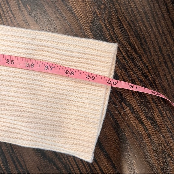 NWOT GAP Black and Cream Oversized Turtleneck Knit Sweater - Picture 6 of 12